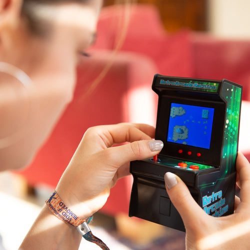 Retro Arcade Mini Console – 1 Player, 200 Built-In Games