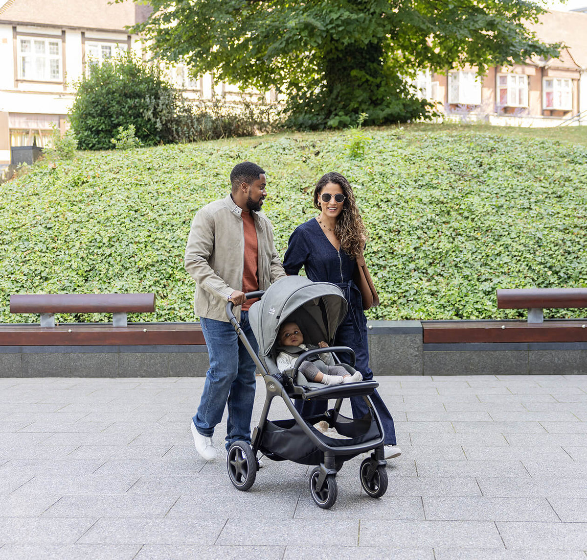 Joie Signature Finiti 4-in-1 Compact Pram – Evergreen