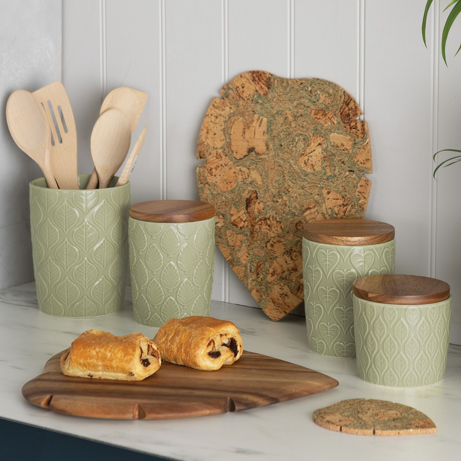 Green House Pointed Leaf Small Store Jar With Rustic Acacia Lid - Flemings Department Store