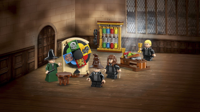 LEGO Hogwarts Castle: Sorting Hat Ceremony 76460