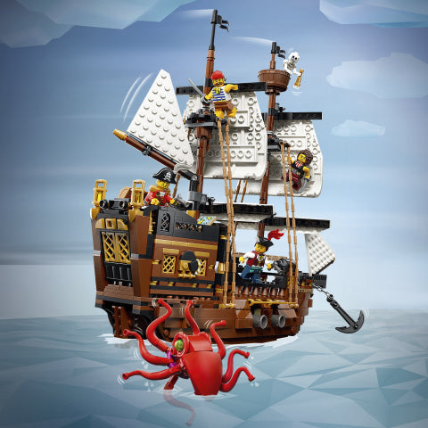 LEGO Iconic Pirate Ship 31387 – product image 1