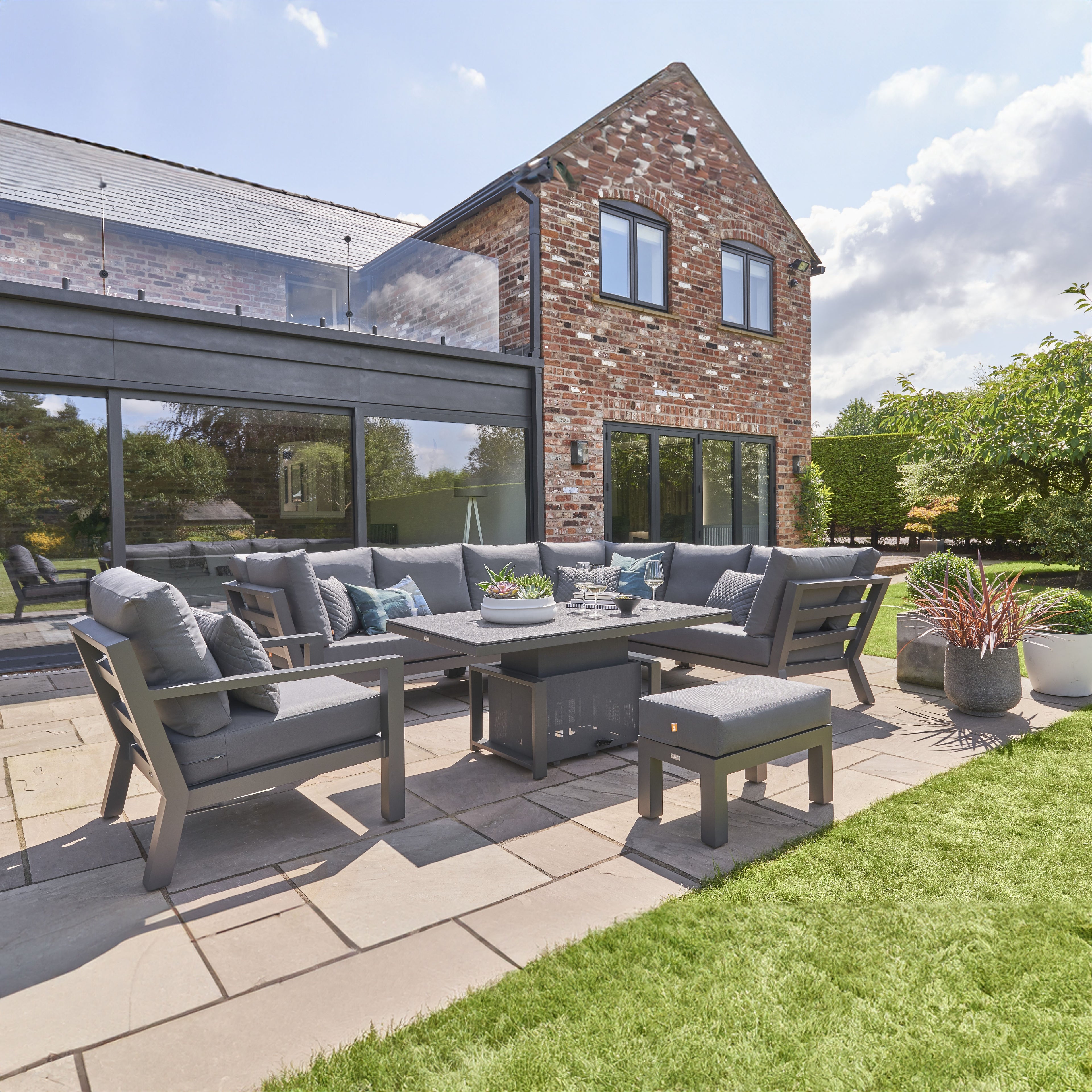 LIFE DELUXE Corner Set