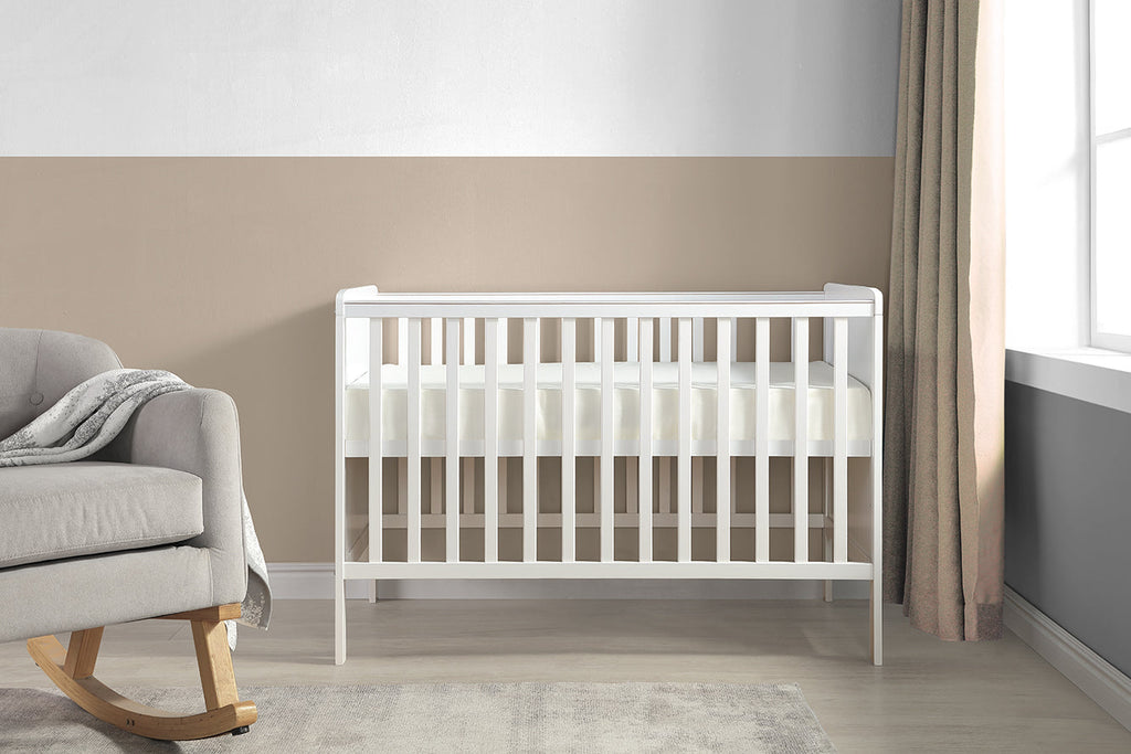 Babylo Sophia Cot – White