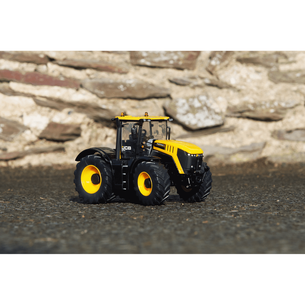 Britains JCB Fastrac 8330 Tractor 1:32 – view 6