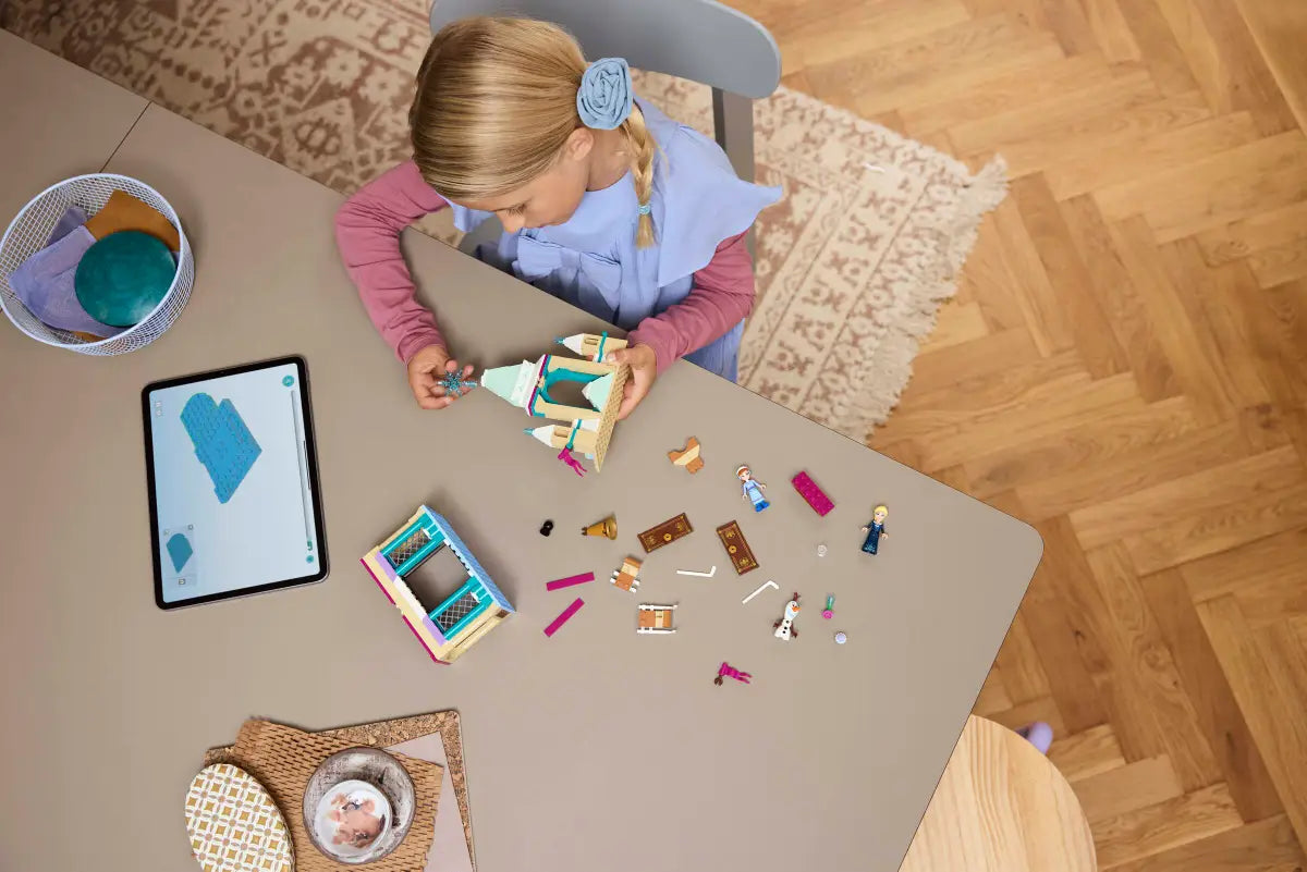 LEGO Disney Frozen Arendelle Castle (43265) – Elsa, Anna & Olaf Playset