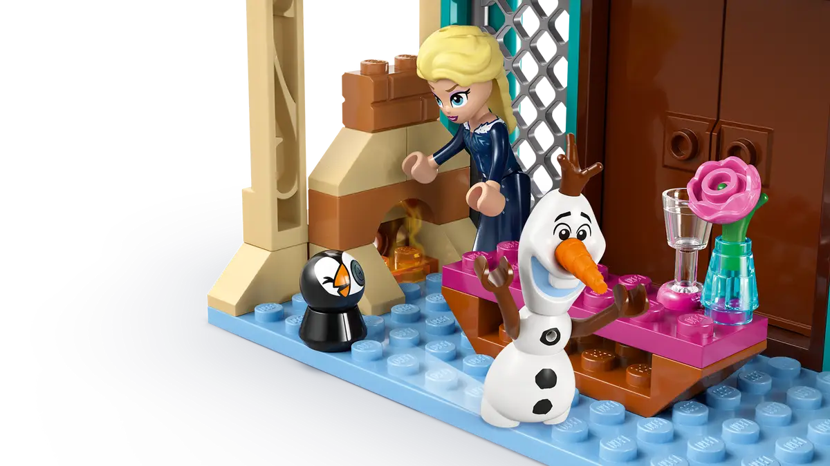 LEGO Disney Frozen Arendelle Castle (43265) – Elsa, Anna & Olaf Playset