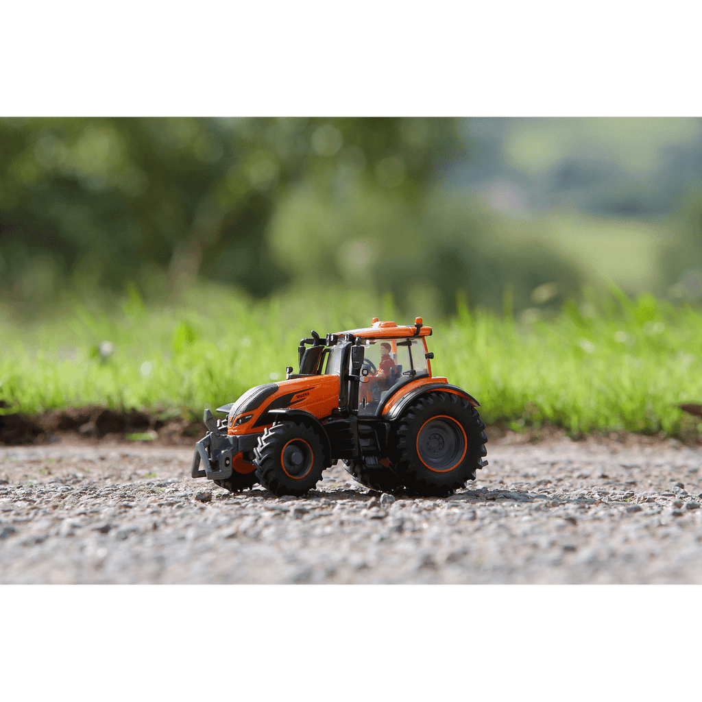 Britains Valtra T254 Tractor – Metallic Orange 1:32 – view 7