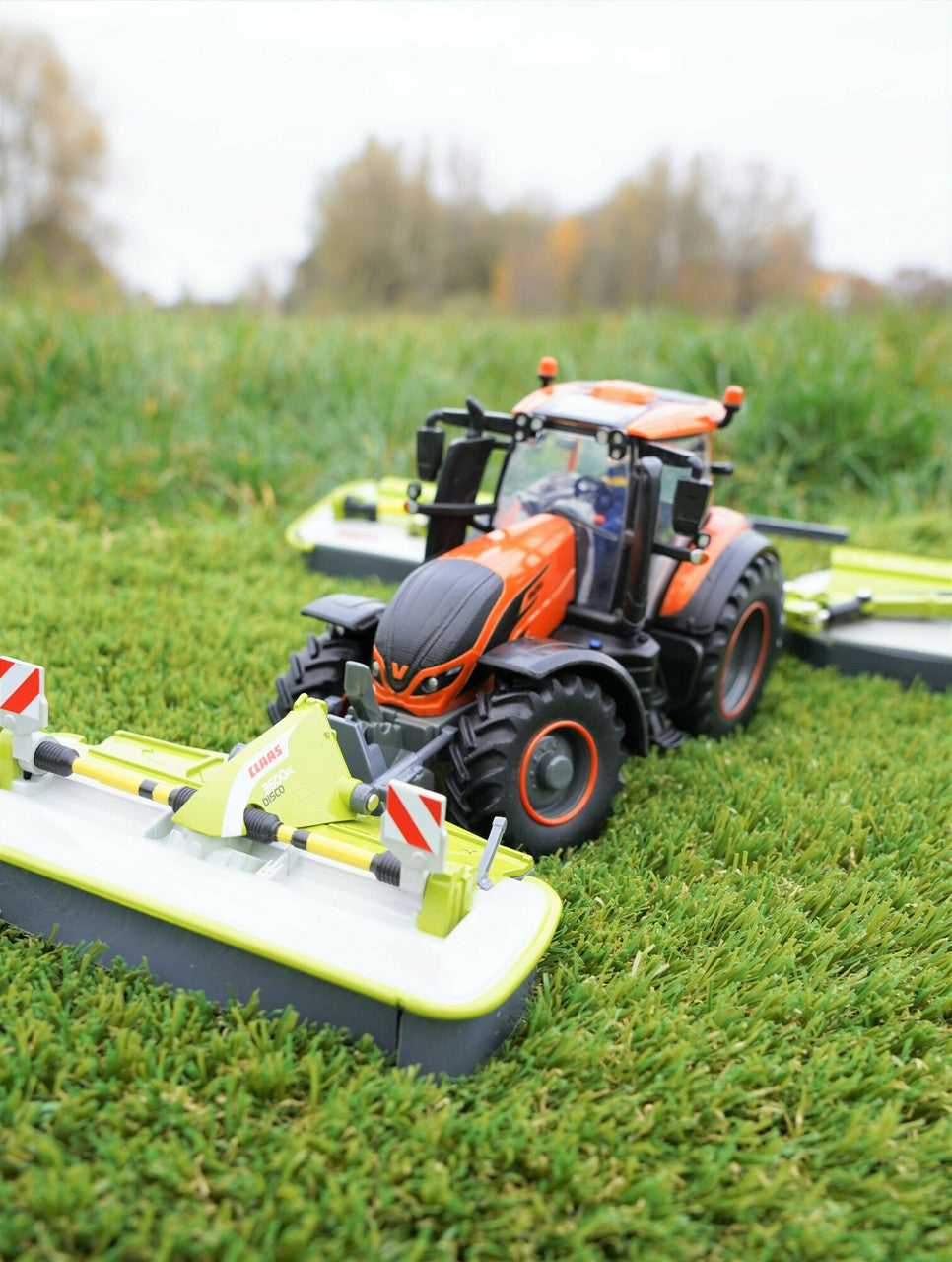 Britains Claas Disco 3600FC Front Mower 1:32 – view 6