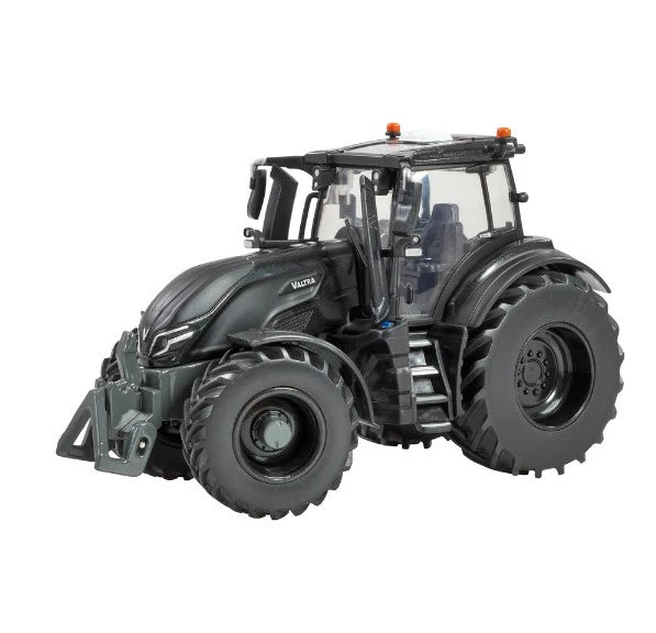Britains Valtra Q305 Tractor 1:32