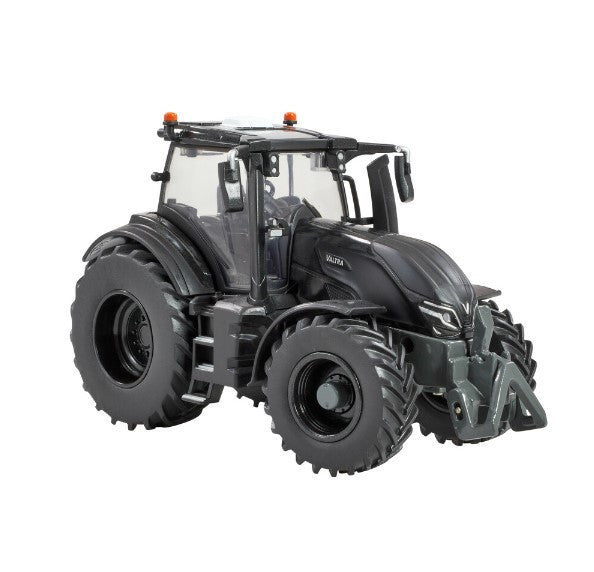 Britains Valtra Q305 Tractor 1:32 – view 2