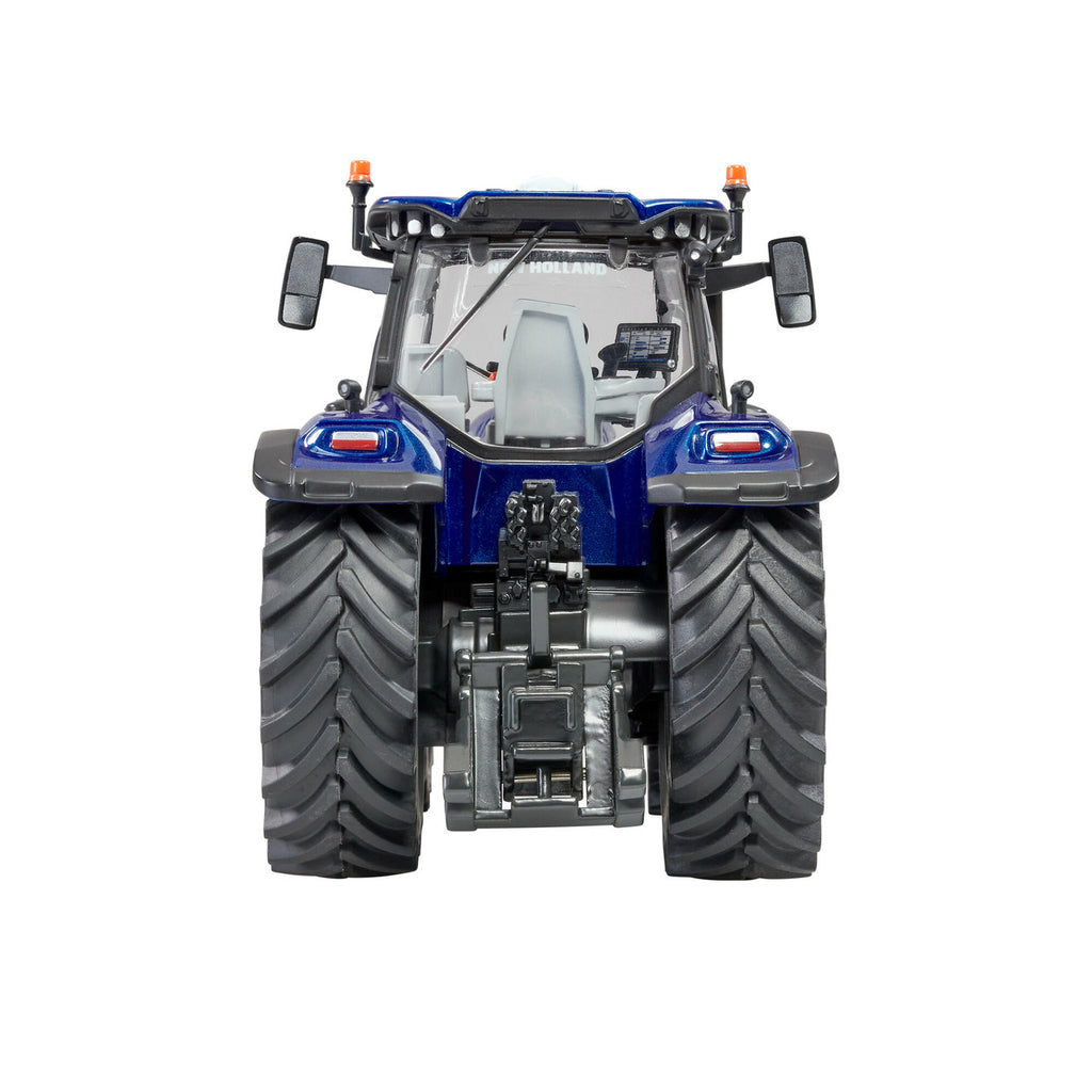 Britains New Holland T7.300 Blue Power Tractor 1:32 – view 5