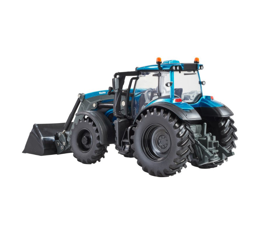 Britains Valtra T234 Tractor with Front Loader 1:32 – view 3