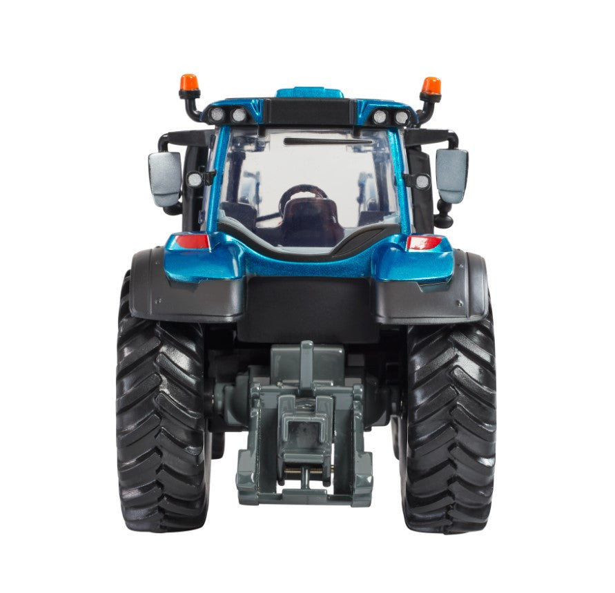 Britains Valtra T234 Tractor with Front Loader 1:32 – view 5