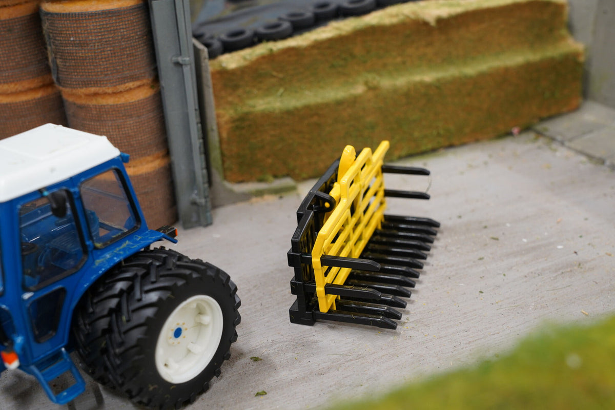 Britains Heavy Duty Buck Rake 1:32 – view 5