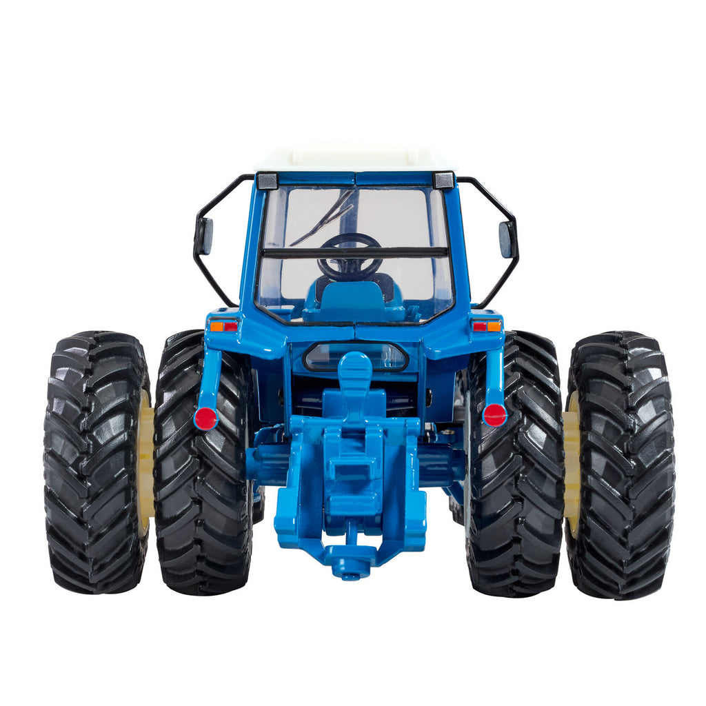 Britains Ford TW35 Tractor with Dual Rear Wheels 1:32 – view 5