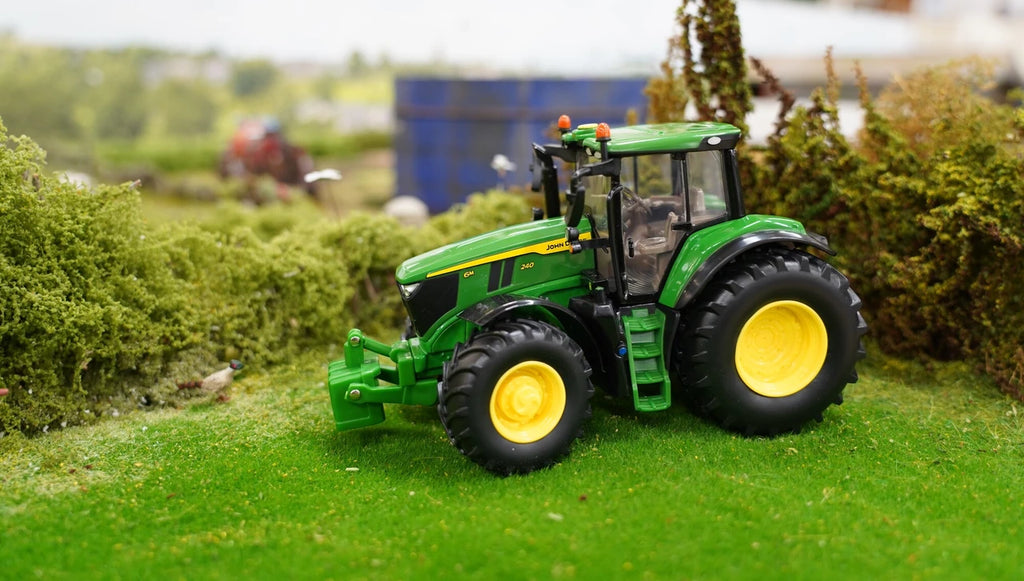 Britains John Deere 6M 240 Tractor 1:32 – view 6