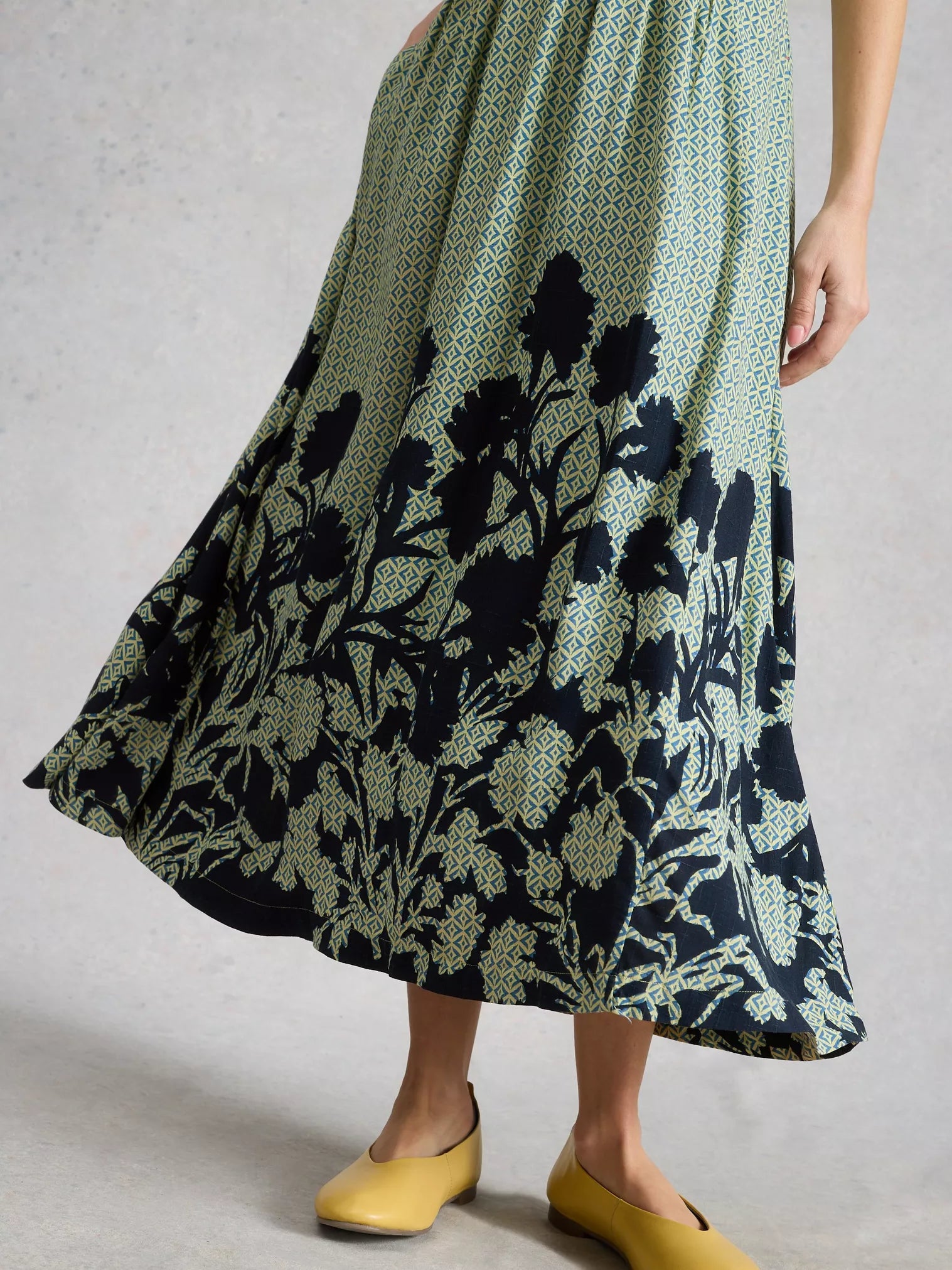 Kate V-Neck Midi Dress – Green Print | Women’s Midi Dress