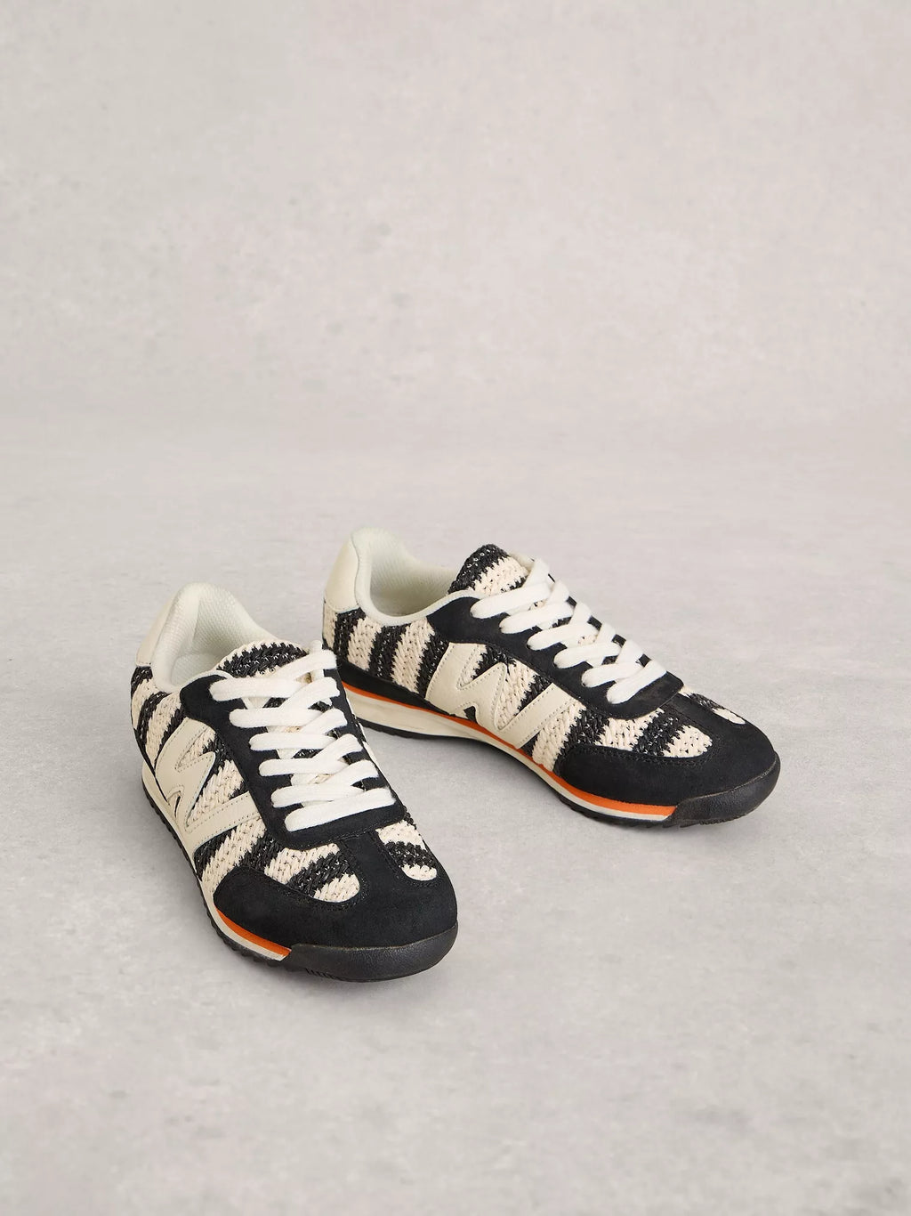 White Stuff Lucy Lace Up Trainers Black | Ireland