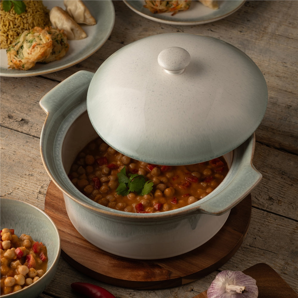 Belleek Living Tivoli Covered Round Casserole detail view