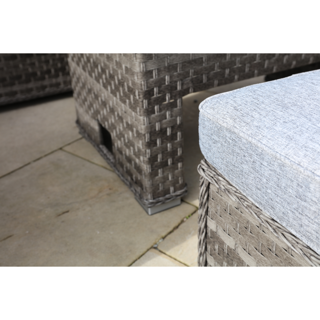 Amalfi Corner Set w/adjustable table (LRG)