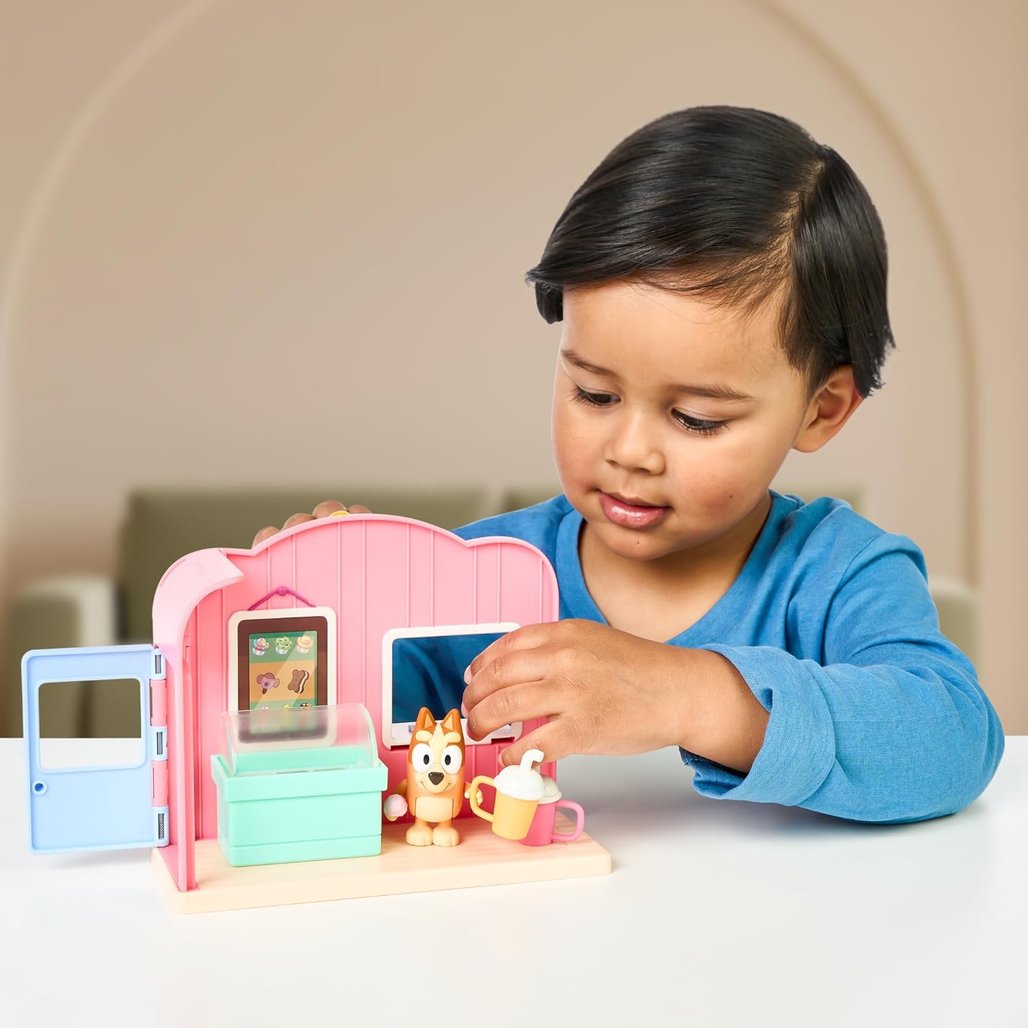 Bluey Ice Cream Shop Playset – Includes Bingo & Accessories