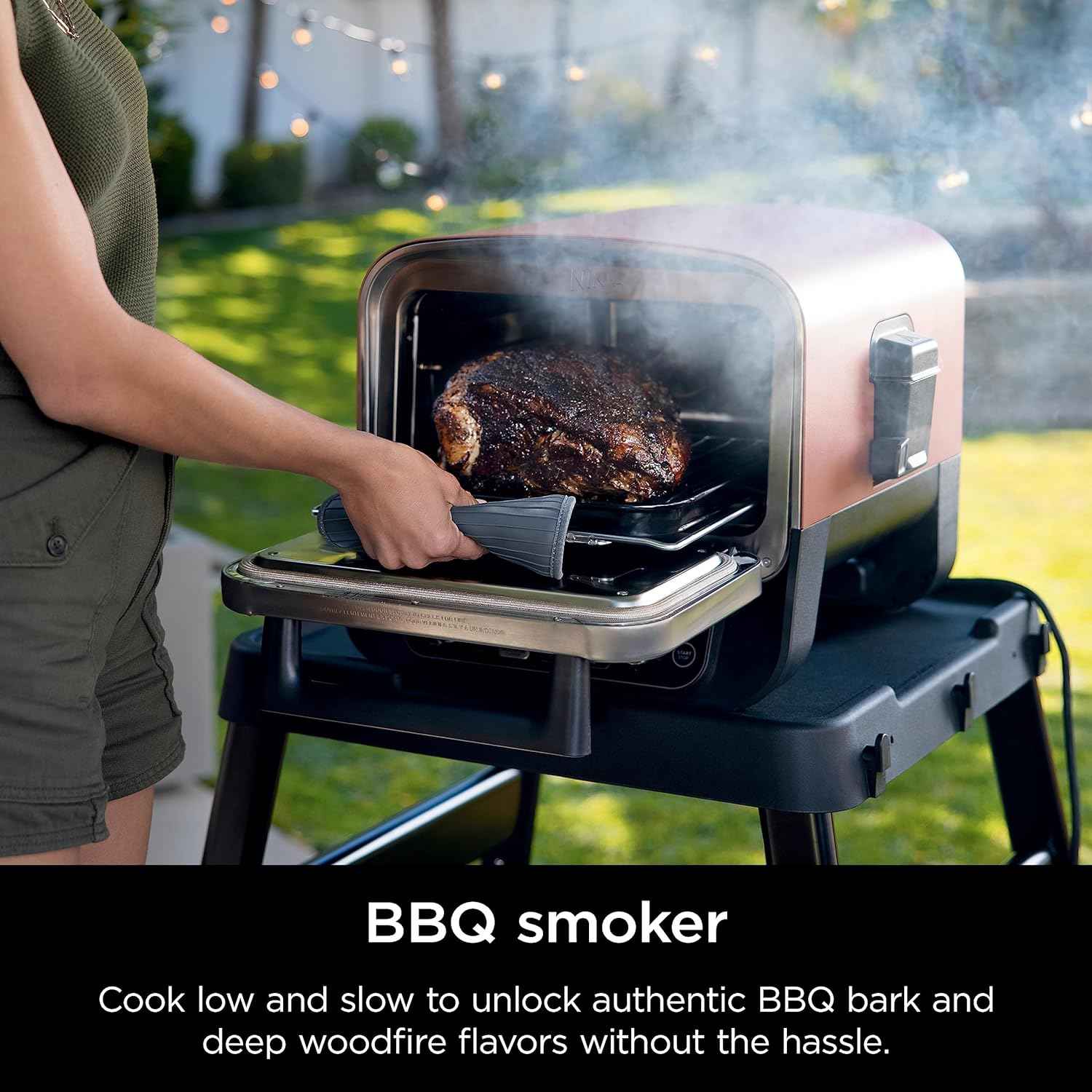 Ninja Woodfire Electric Outdoor Oven, Artisan Pizza Maker and BBQ Smoker OO101UK