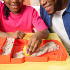 Kinetic Sand Sandy Farm Set – Sensory Play Barn with 340g of Sand & 6 Tools