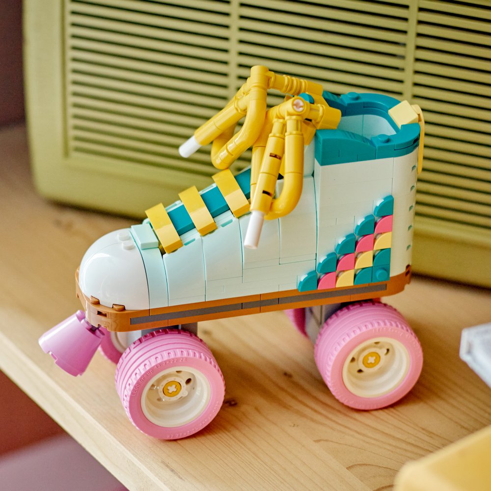 LEGO® Creator 3-in-1 31148 Retro Roller Skate