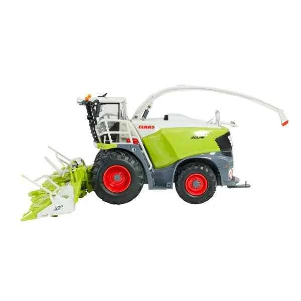 Claas Jaguar 980 Forage Harvester with Orbis 900 Maize Header