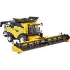 Britains New Holland CR9.90 Combine Harvester 1:32