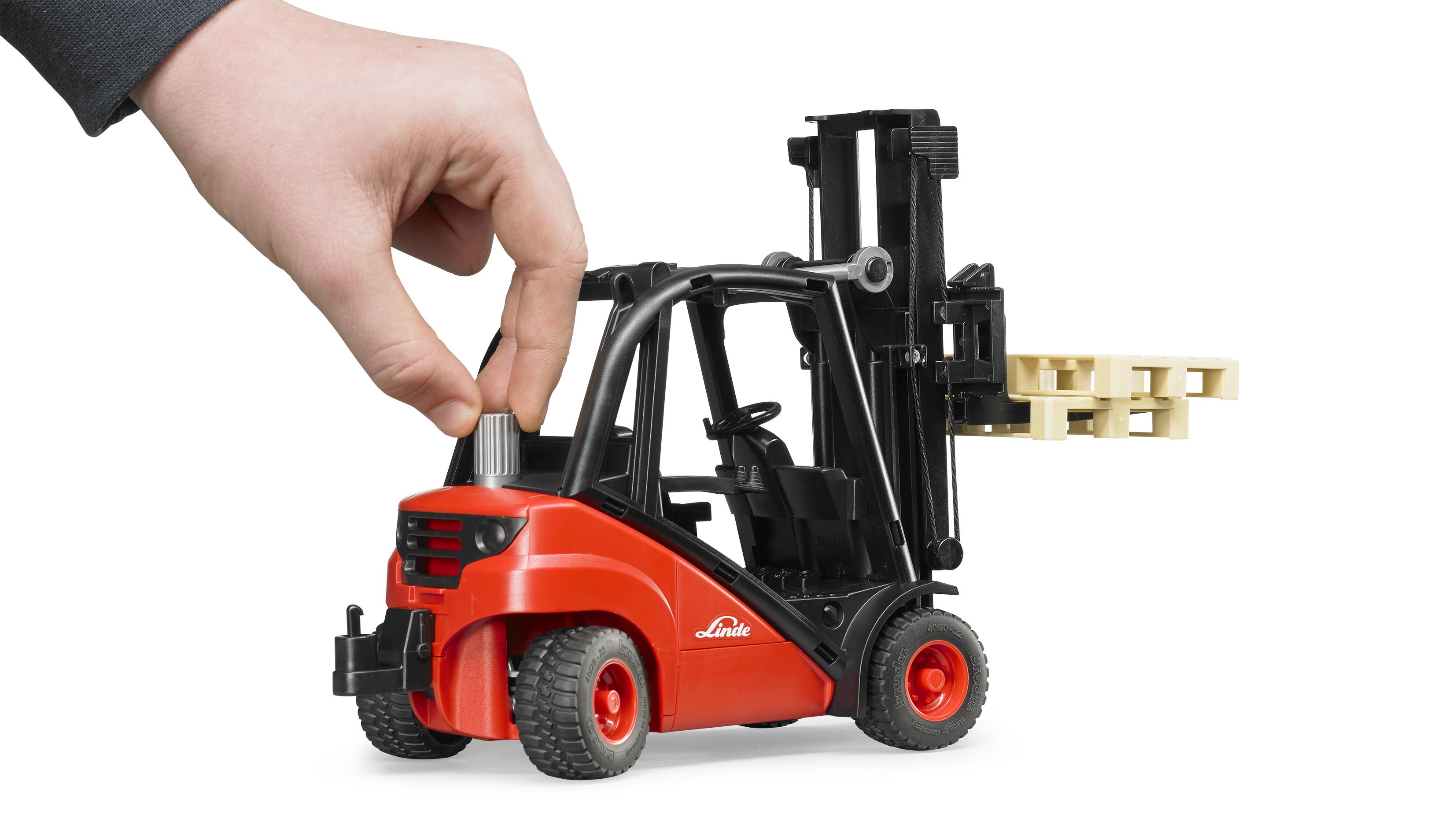 BRUDER 02511 LINDE H30D FORKLIFT WITH PALLET