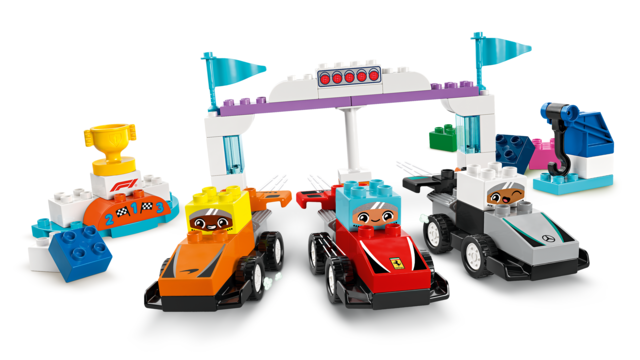 LEGO F1 Team Race Cars & Drivers 10445 – product image 7