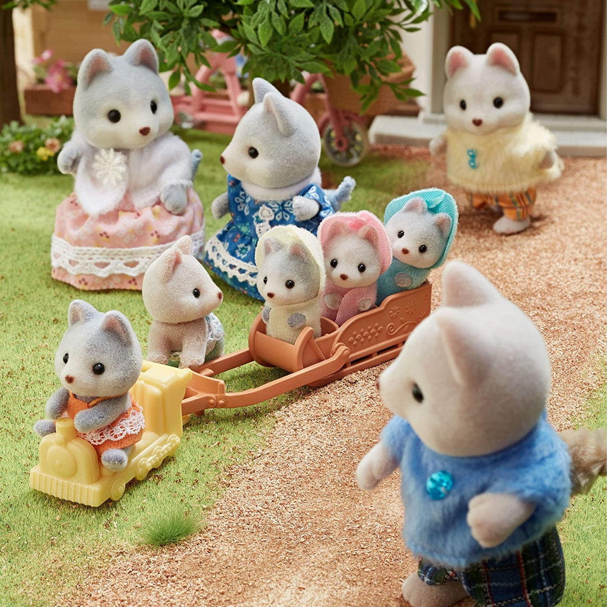 Sylvanian Families Husky Family - image 3