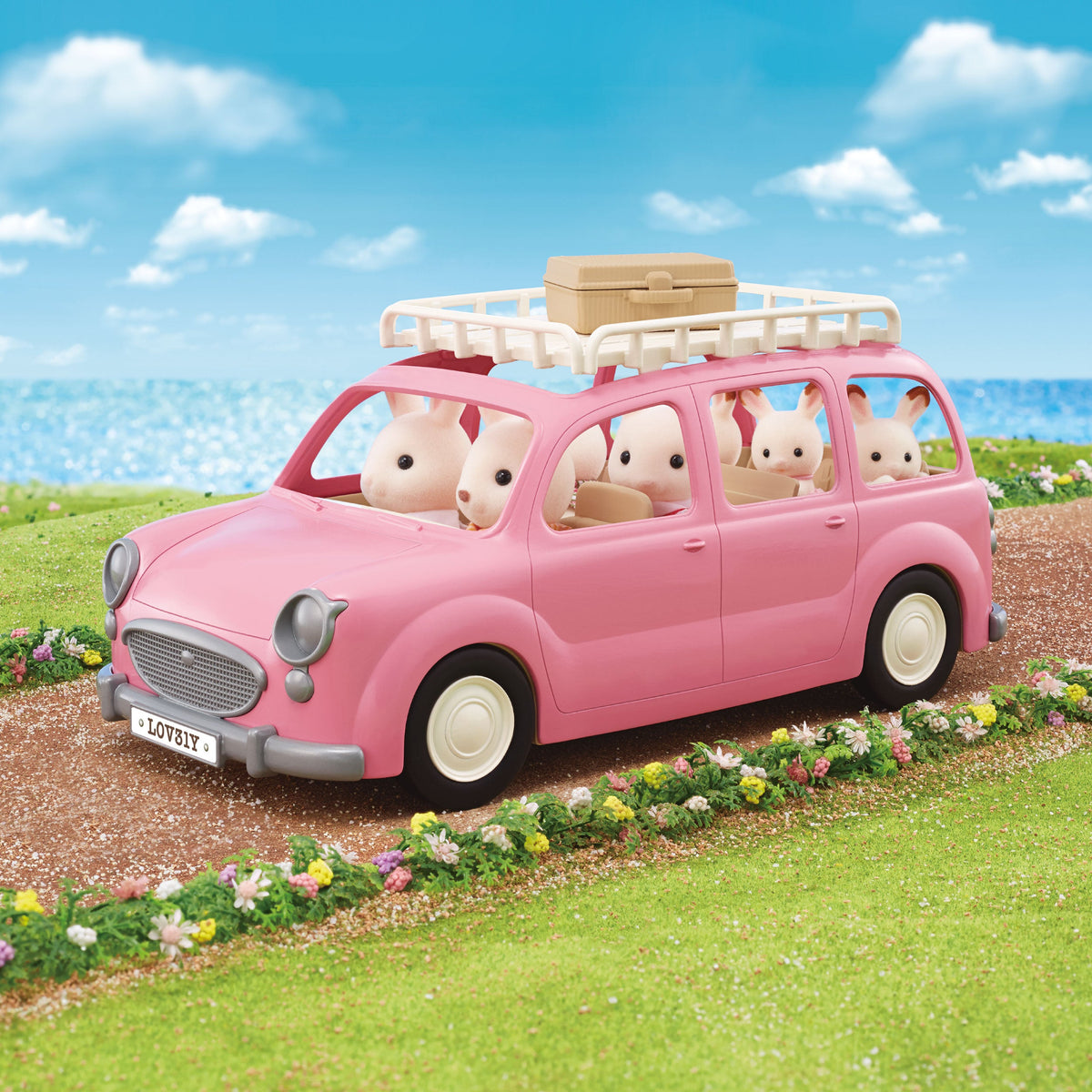 Sylvanian Families Family Picnic Van - image 4