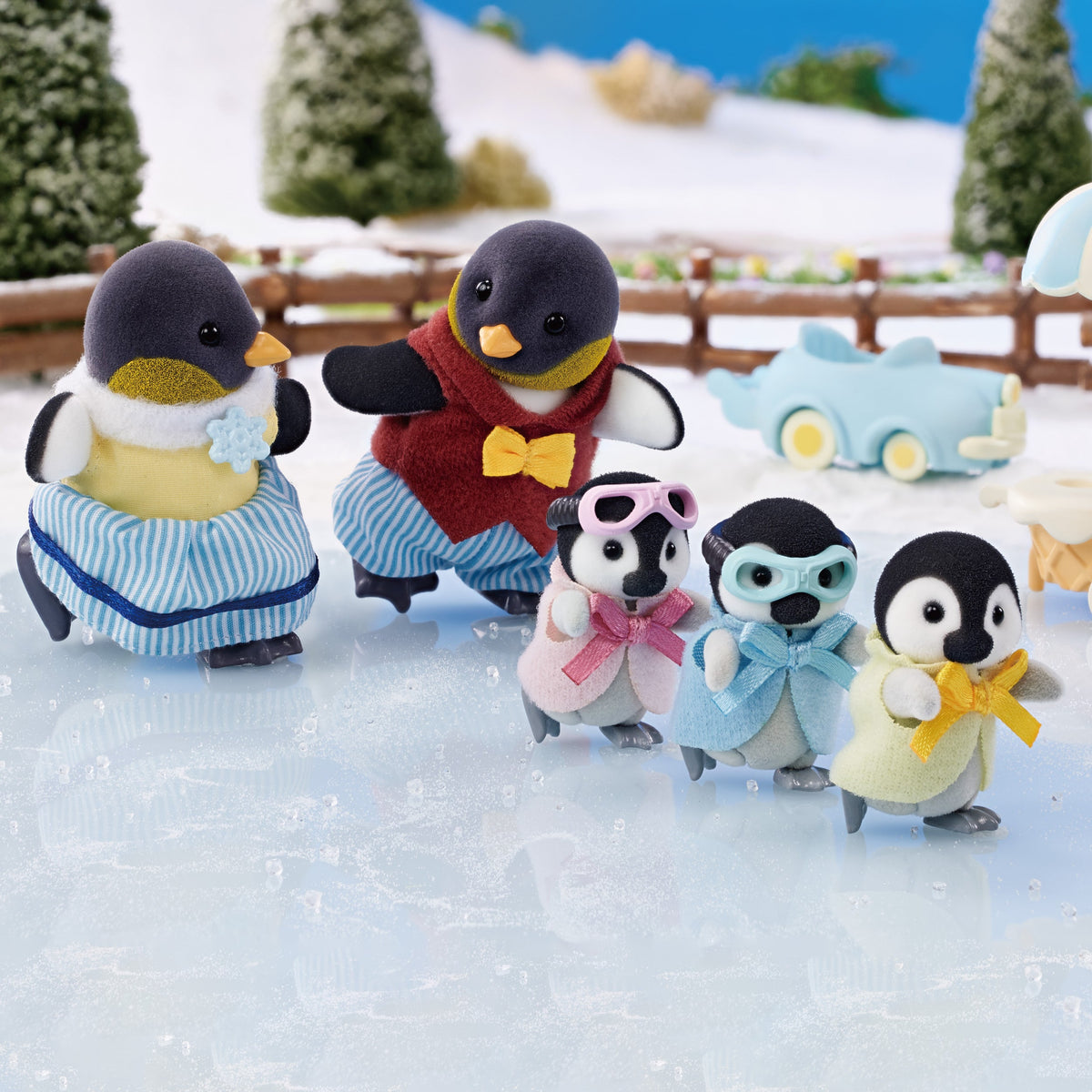 Sylvanian Families Penguin Family - image 2