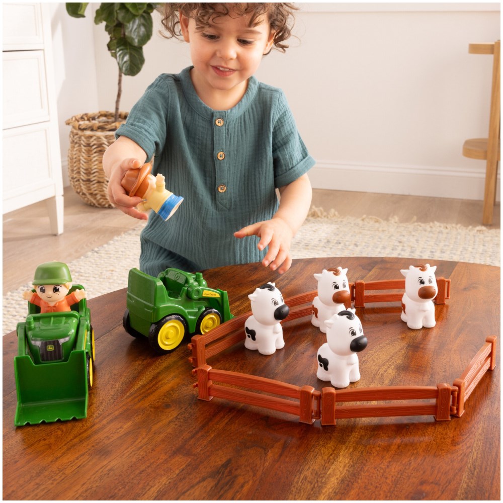 John Deere Kids The Cows Are Out! Farm Set – view 5