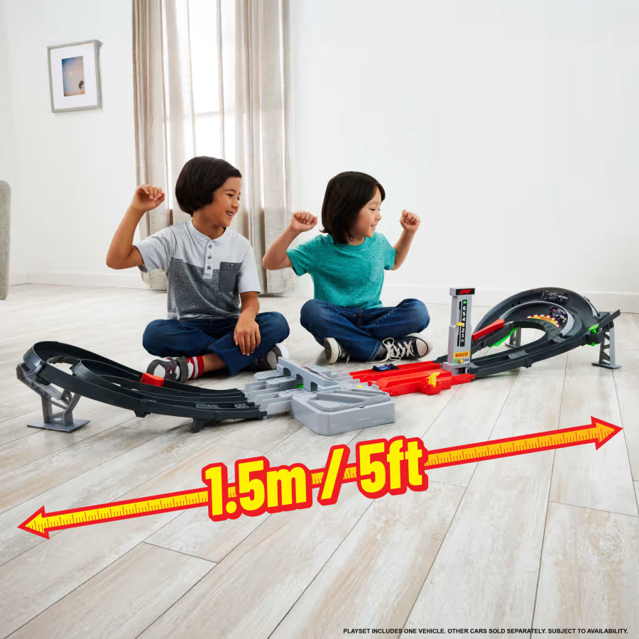 Hot Wheels Formula 1 Grand Prix Circuit Track Set with 3 F1 Cars