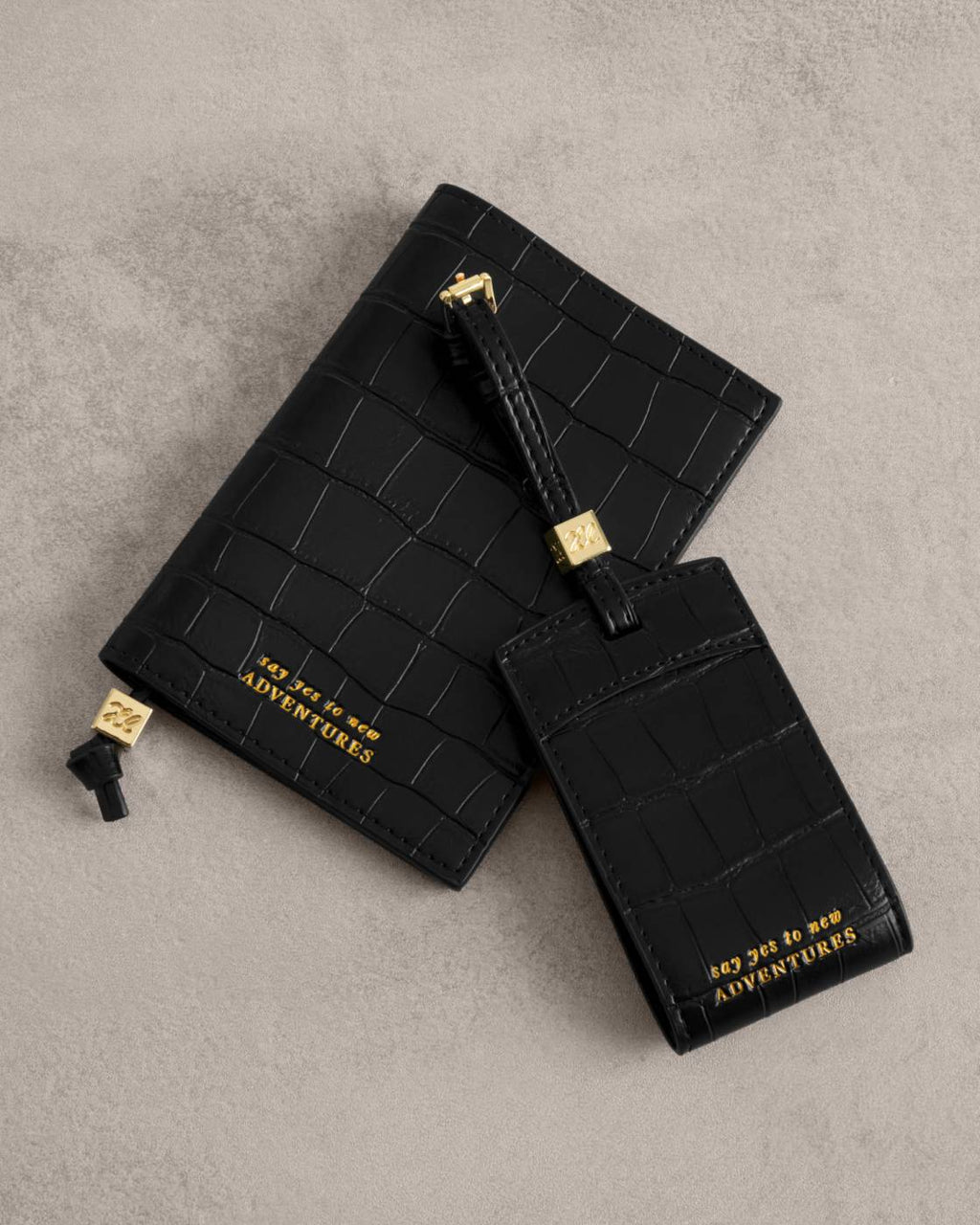Luggage Tag 'Say Yes To Adventures' in Black Croc