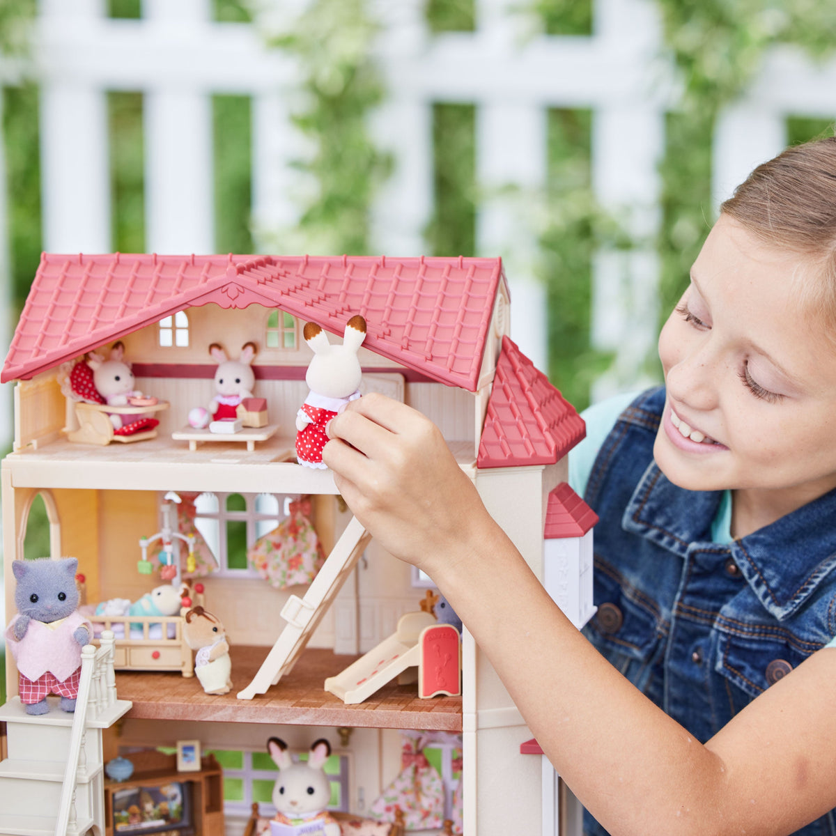 Sylvanian Families Red Roof Country Home - Secret Attic Playroom - image 3