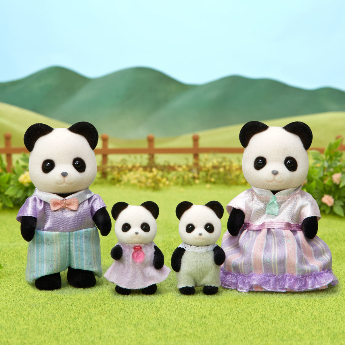 Sylvanian Families Pookie Panda Family - image 2