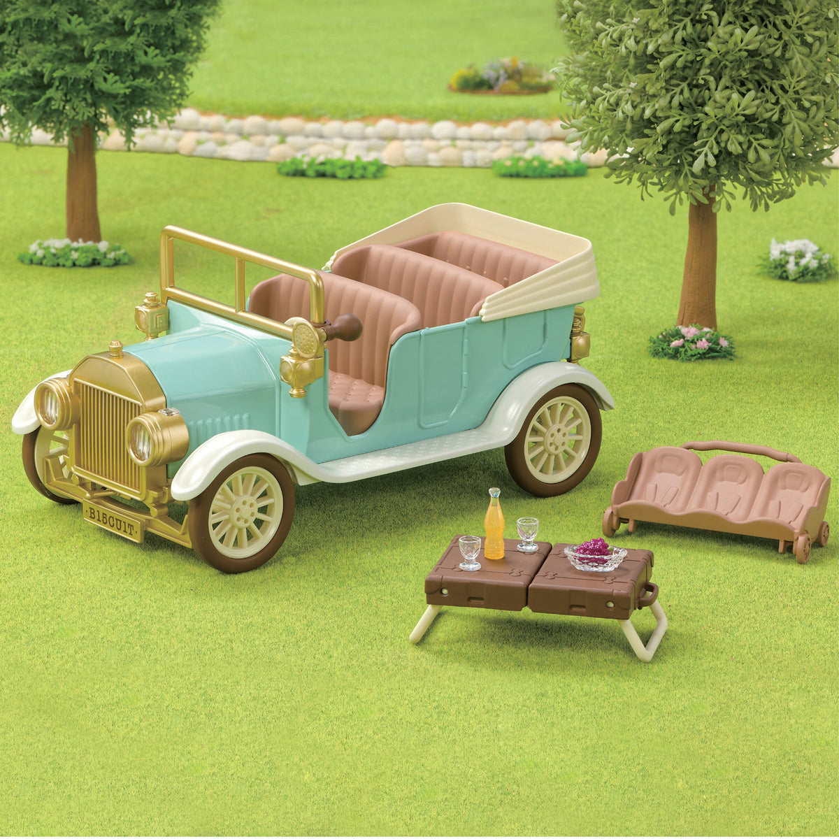 Sylvanian Families Classic Family Car - image 5