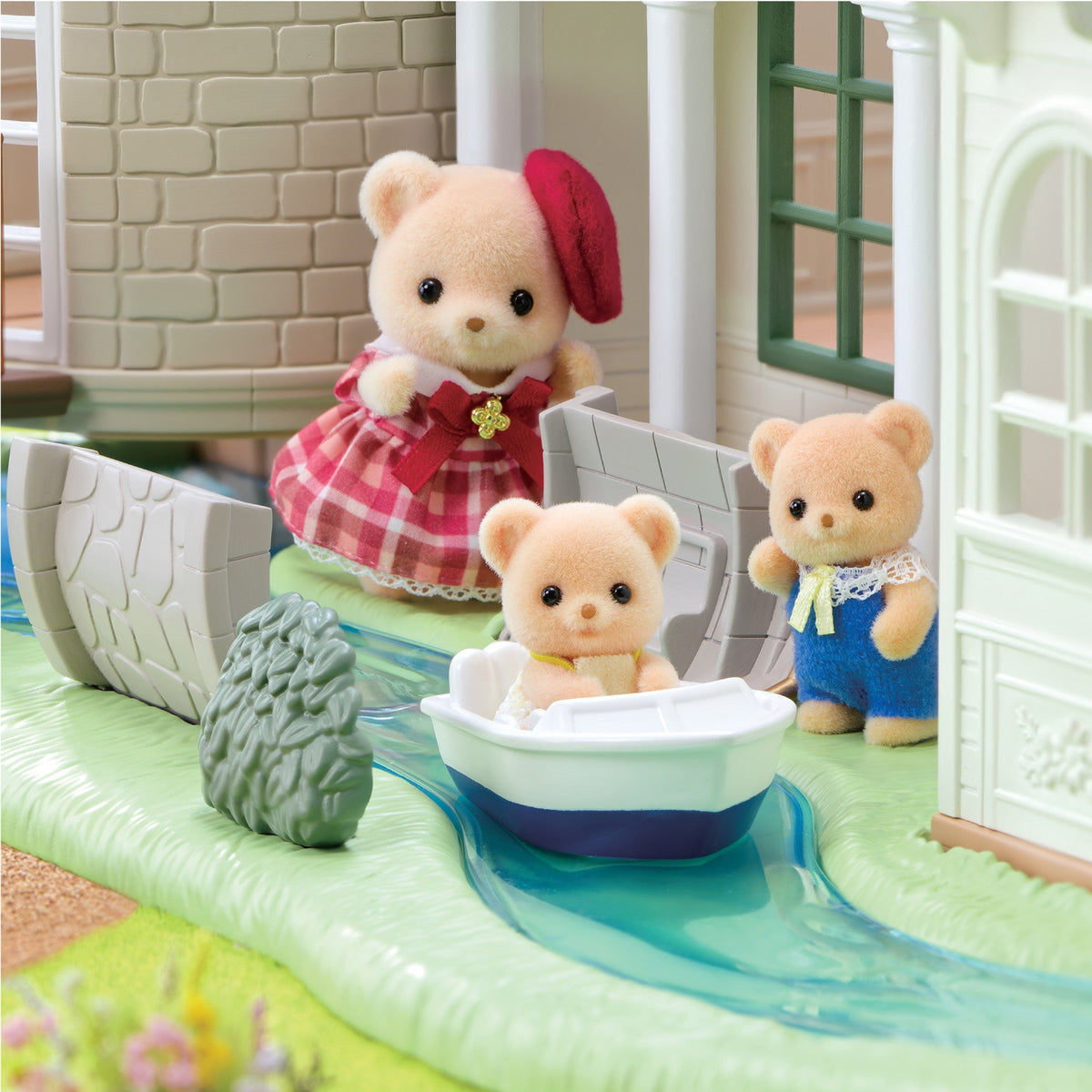 Sylvanian Families Red Roof Riverside Manor - image 5