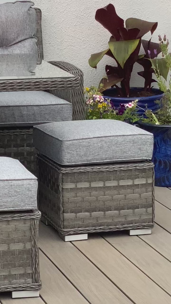 Amalfi Corner Unit with Firepit