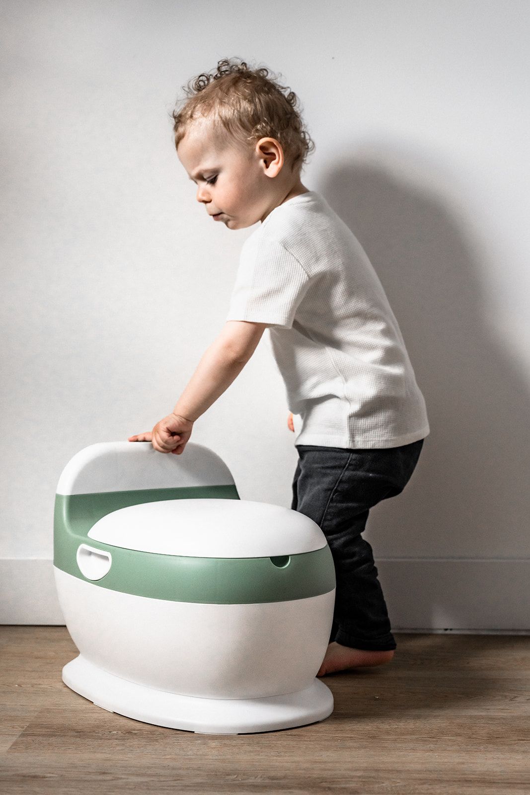 Thermobaby Mini Toilet with Flush Sound | Realistic Potty Training Toilet