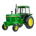 BRITAINS 43376 JOHN DEERE 4240 TRACTOR 1:32 - Flemings Department Store