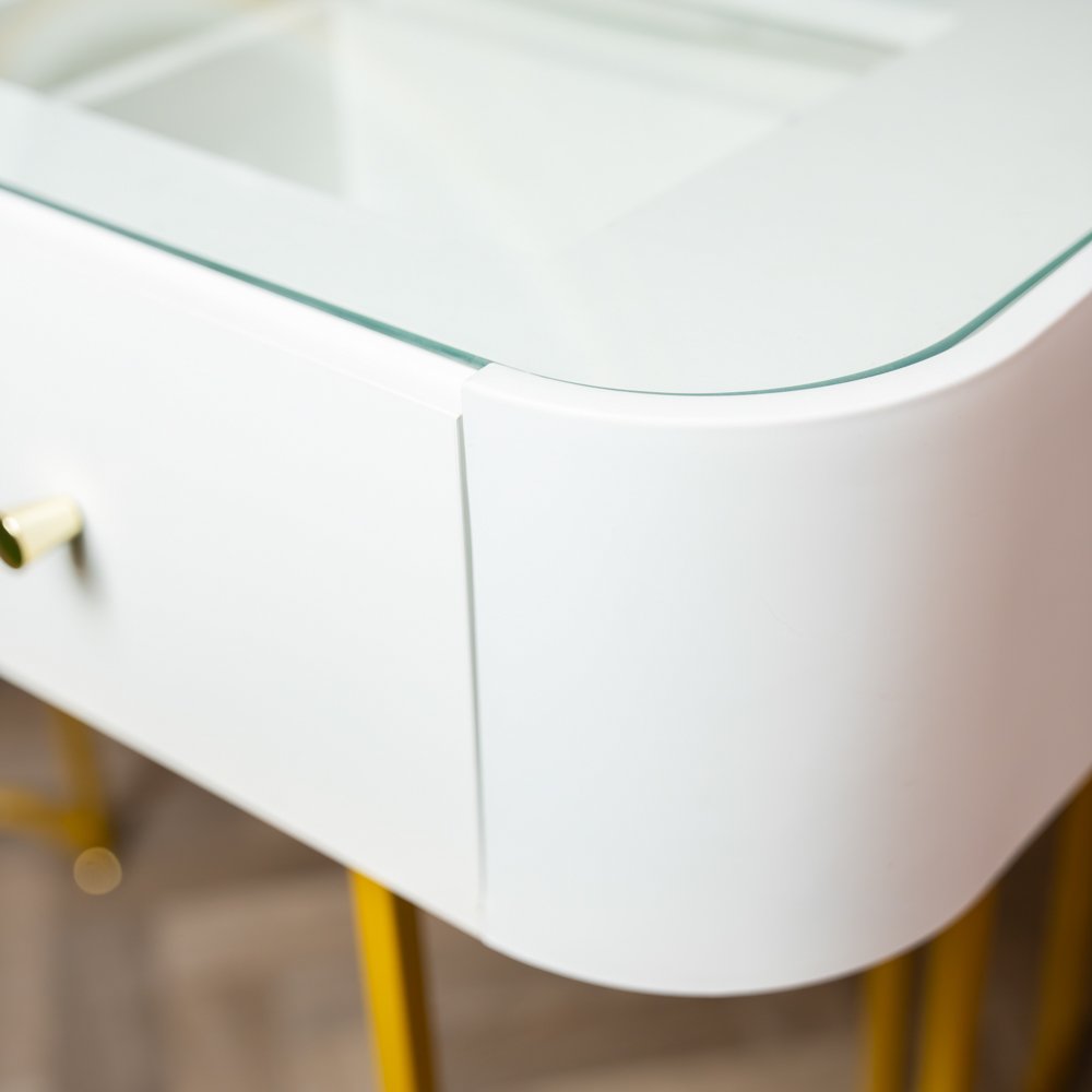 Nadia Plus dressing table top detail