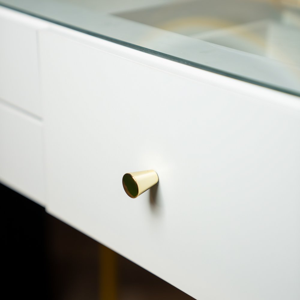 Nadia Plus dressing table drawer knob
