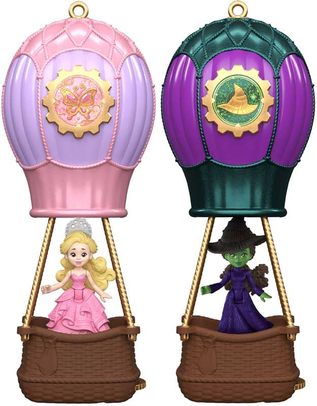 Elphaba and Glinda In Air Ballons 