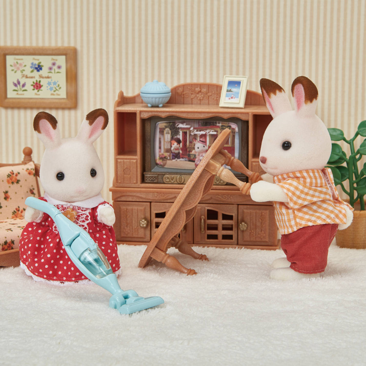 Sylvanian Families Laundry & Vacuum Cleaner - image 5